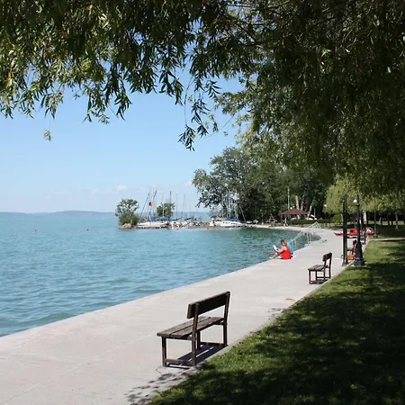 Holiday home Felesegem Akarattya Vendeghaz Balatonakarattya