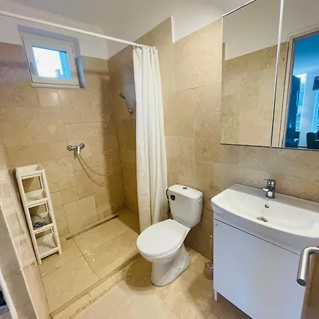 Holiday home Felesegem Akarattya Vendeghaz
